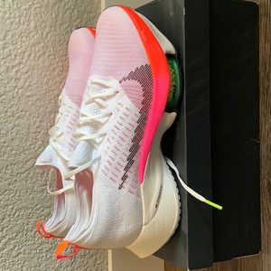 Nike Air Zoom Tempo men’s size 11